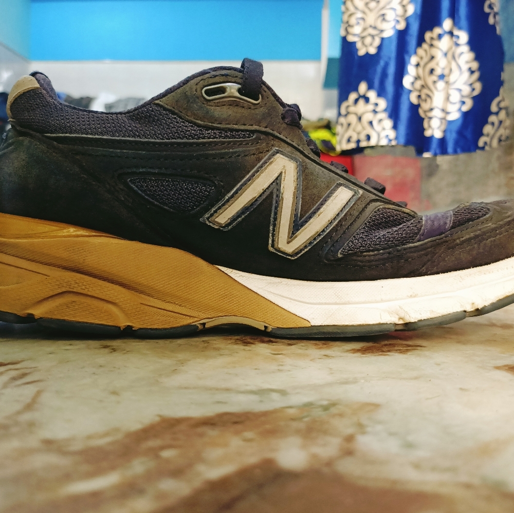 NEW BALANCE 900v4 sneakers - Picture 2 of 15